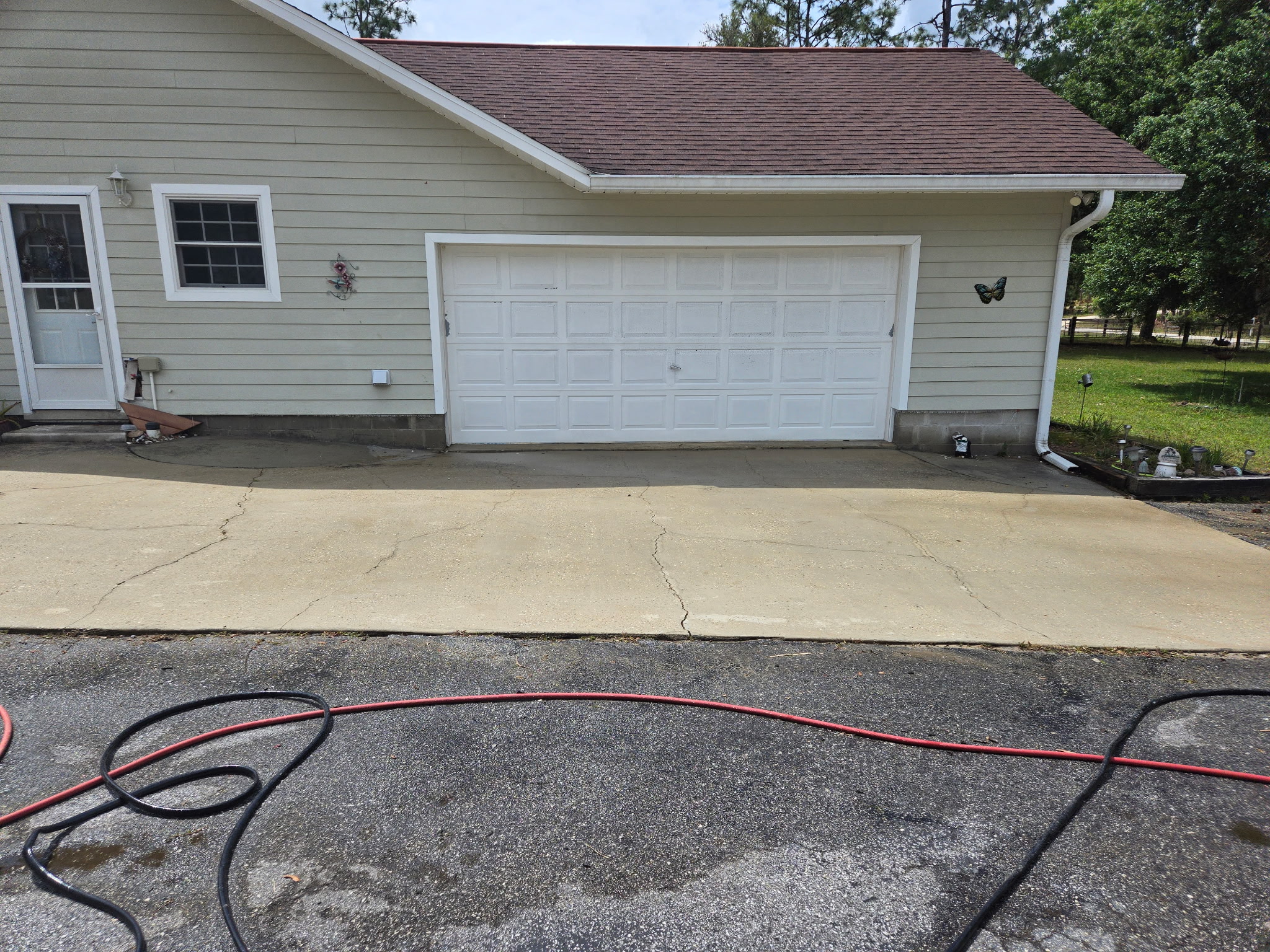 Pressure washed surface in Central Florida